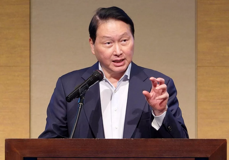 최태원 회장, ‘AX 대전환’ 선언 후 울산 현장행… AI 데이터센터·제조 현장 점검